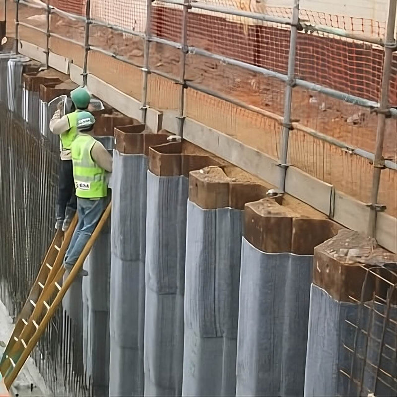 Bentonite Membrane installed against a steel sheet